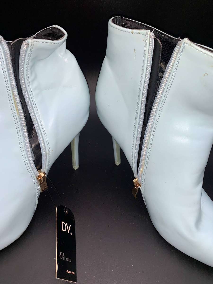 NWT DV by Dolce Vita Pastel Light Blue Pointed Toe Stiletto Ankle Boots - Size 38(6)
