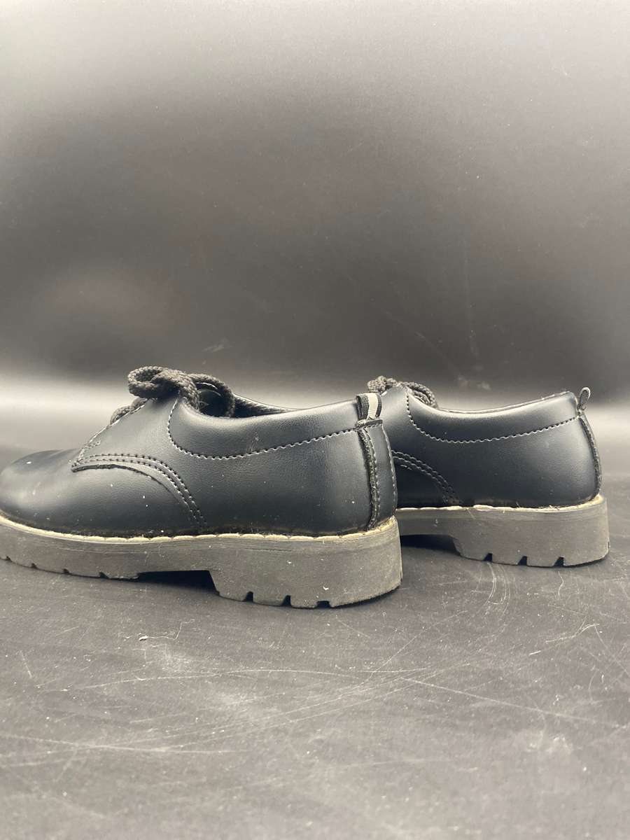Woolworth School Shoes size 9