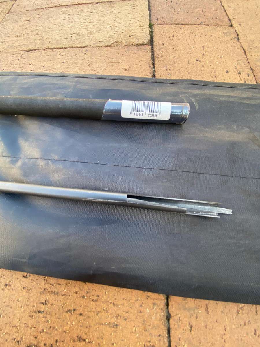 Daiwa Black Widow G50 10' 2pc 3LB Rod (Defective)