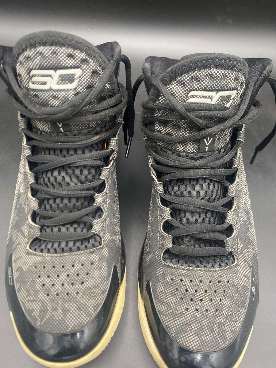 Under Armour Stephen Curry Ml30 Sneakers