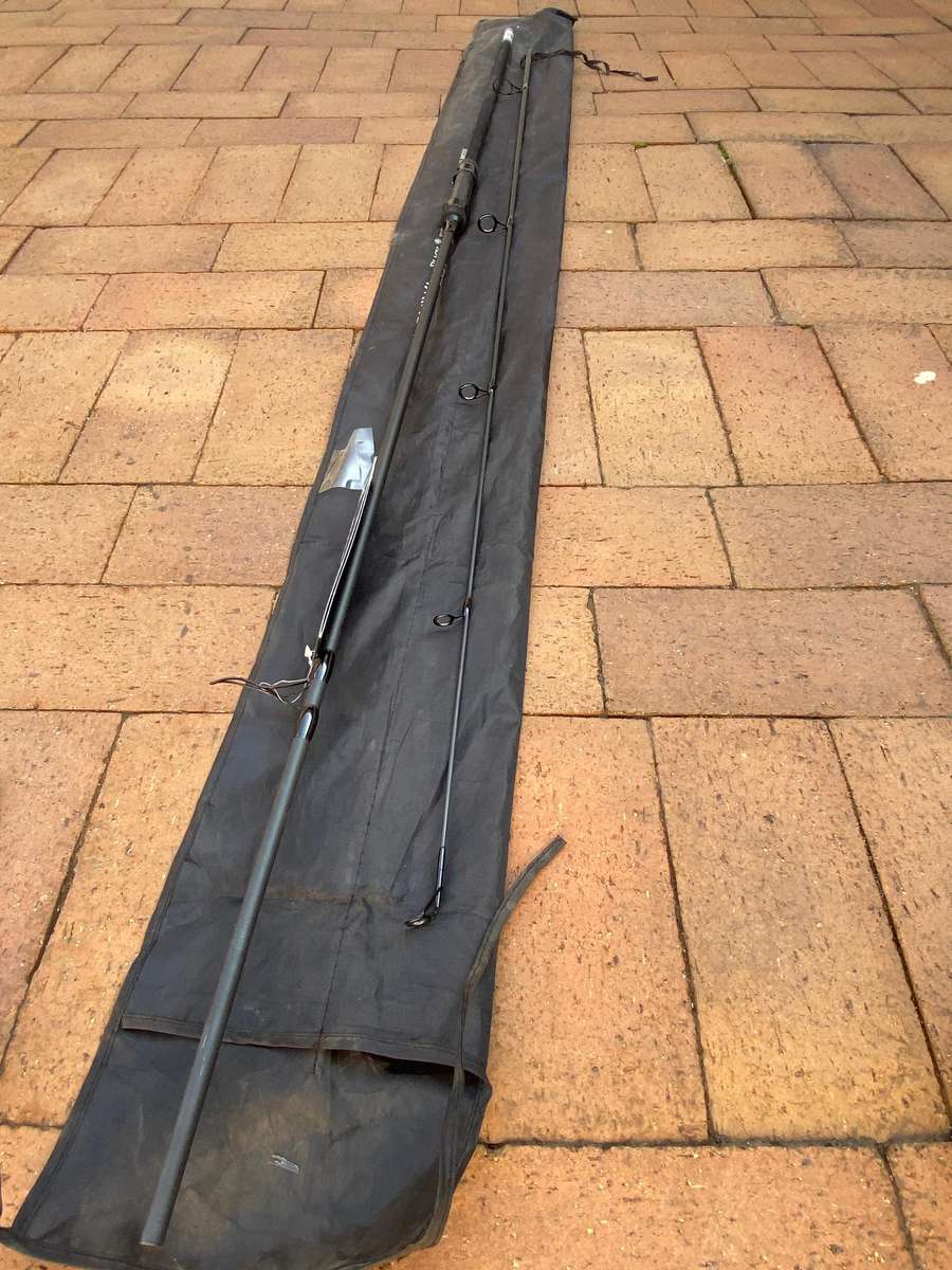 Daiwa Black Widow G50 10' 2pc 3LB Rod (Defective)