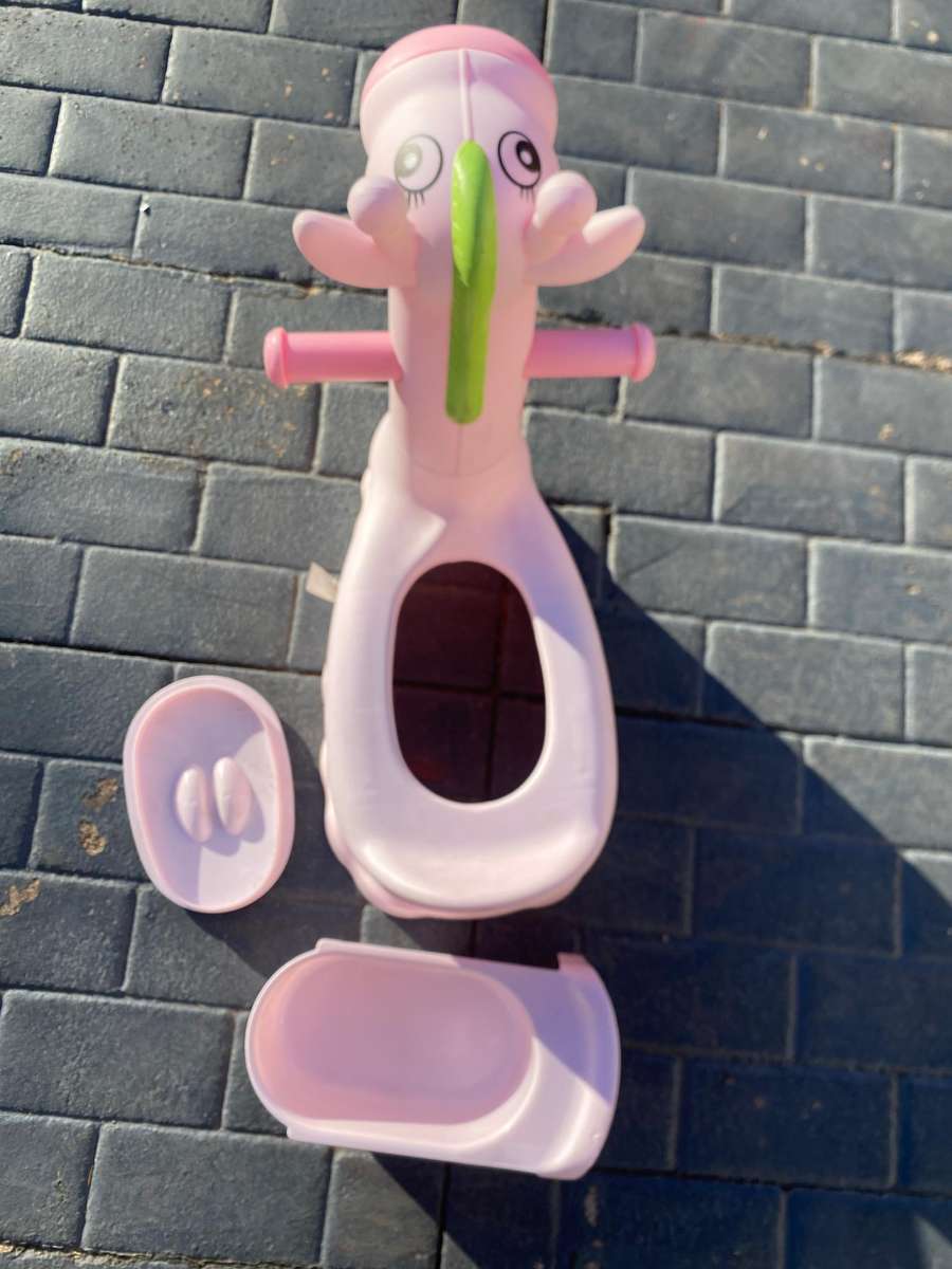 Chelino Baby Potty Trainer - Light Pink