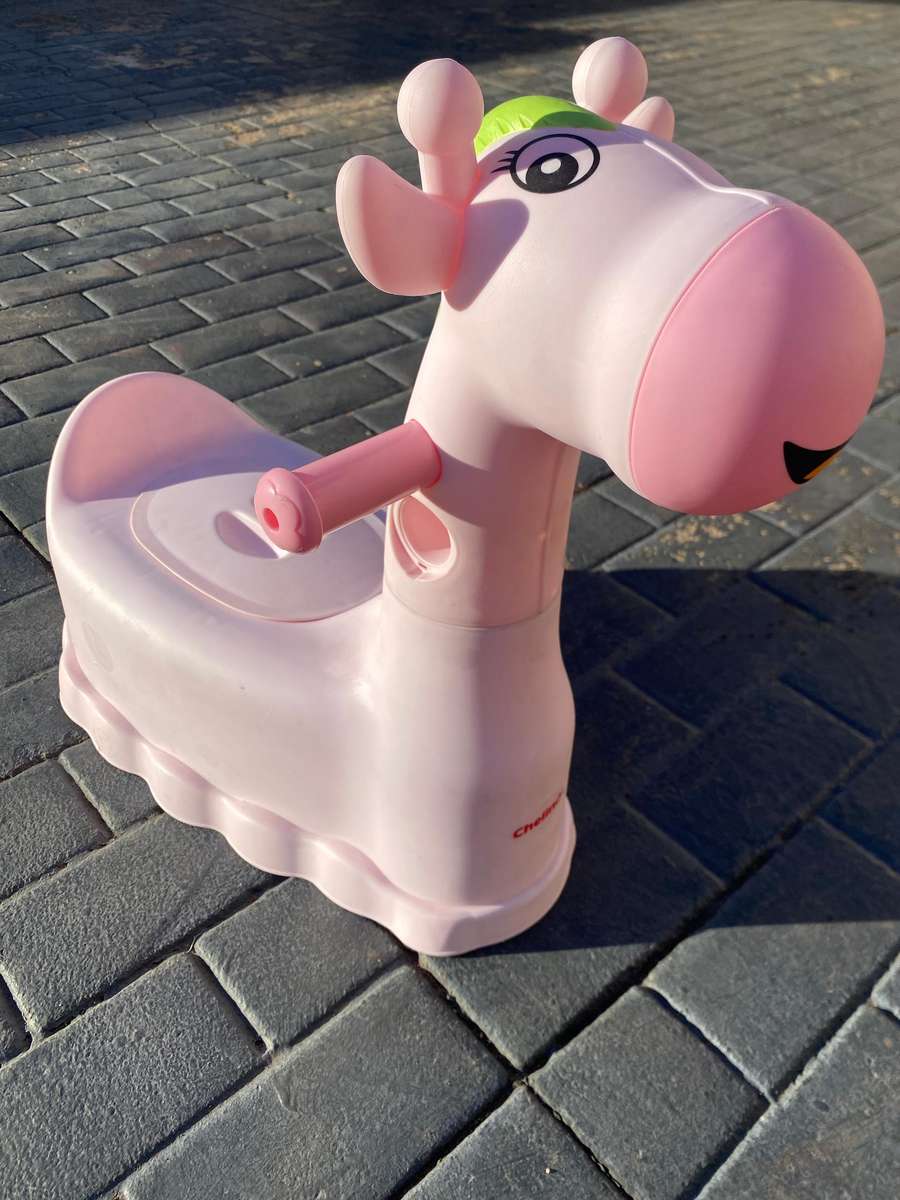 Chelino Baby Potty Trainer - Light Pink