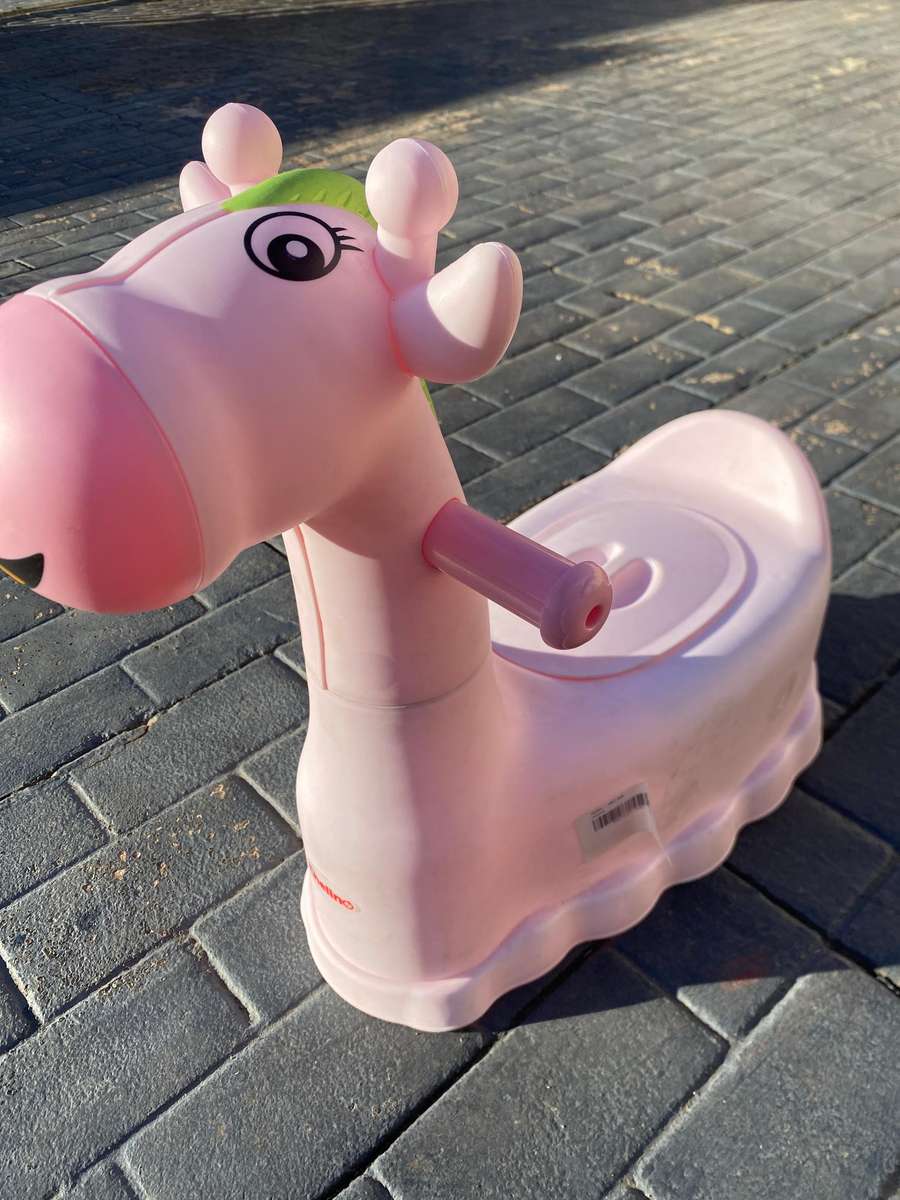 Chelino Baby Potty Trainer - Light Pink