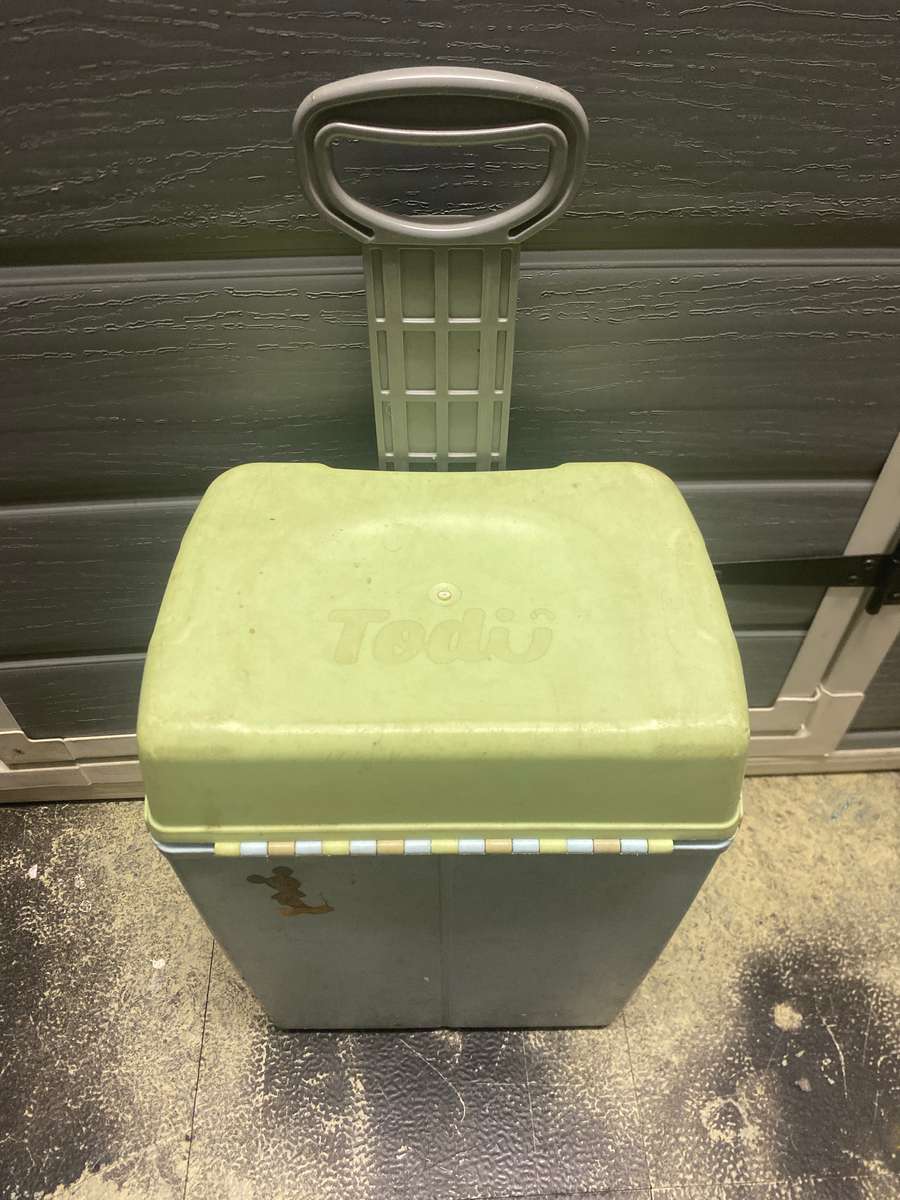 Todii Pre-School bag for Toddlers - T13 Blue Body and Green Lid