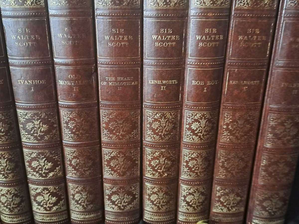 Sir Walter Scott x 12 volumes