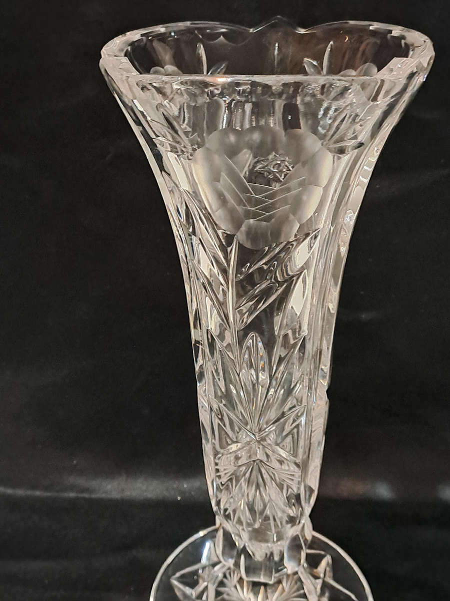 Rose cut crystal fluted vase, 24cm tall, Weighs 995g