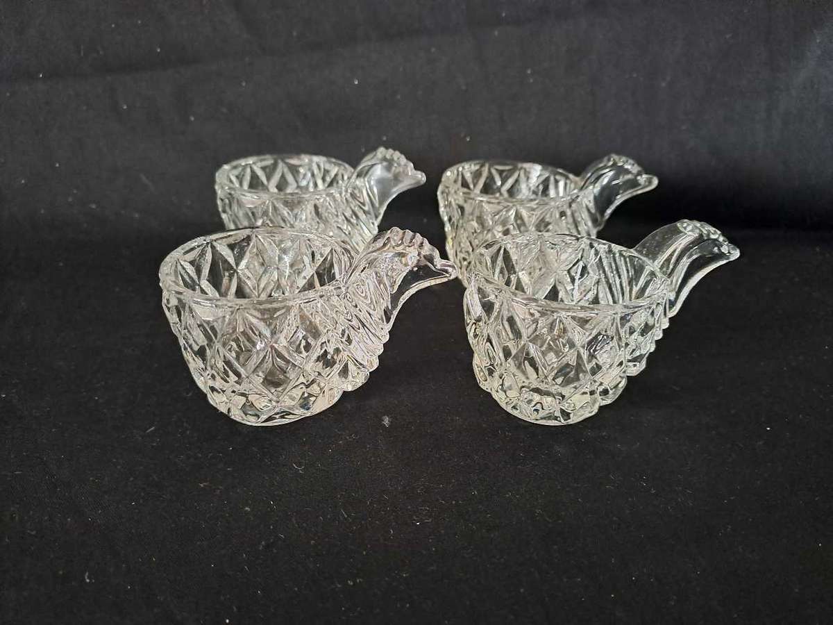 4 x Vintage eggs cups