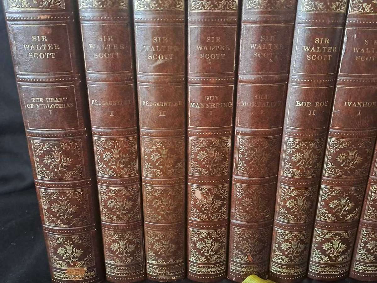 Sir Walter Scott x 12 volumes