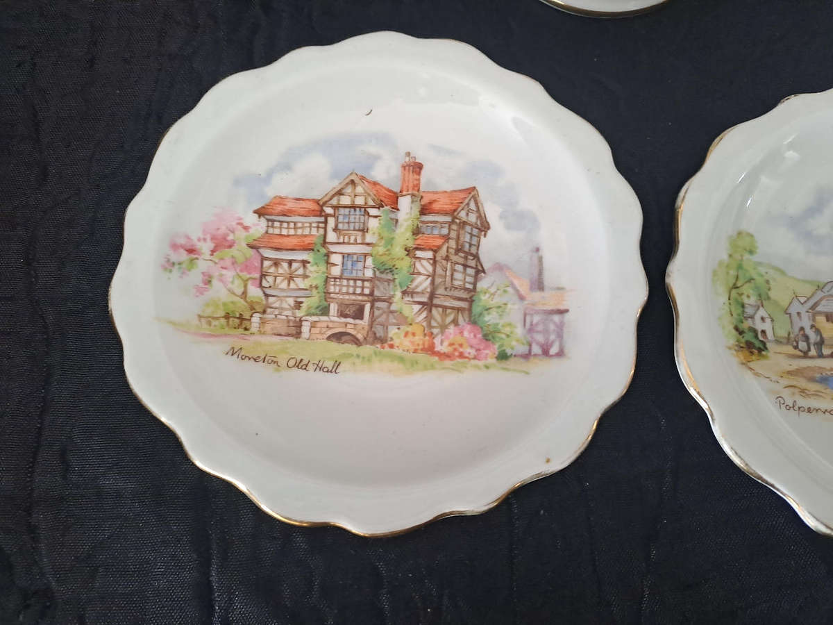 Royal Albert and Noritake milk jugs, 3 Roslyn China Great Brittain nut dishes