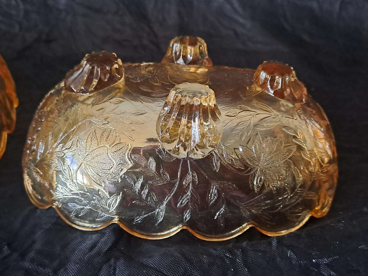 Pair of Jeanette Floragold Carnival glass sweet bowls