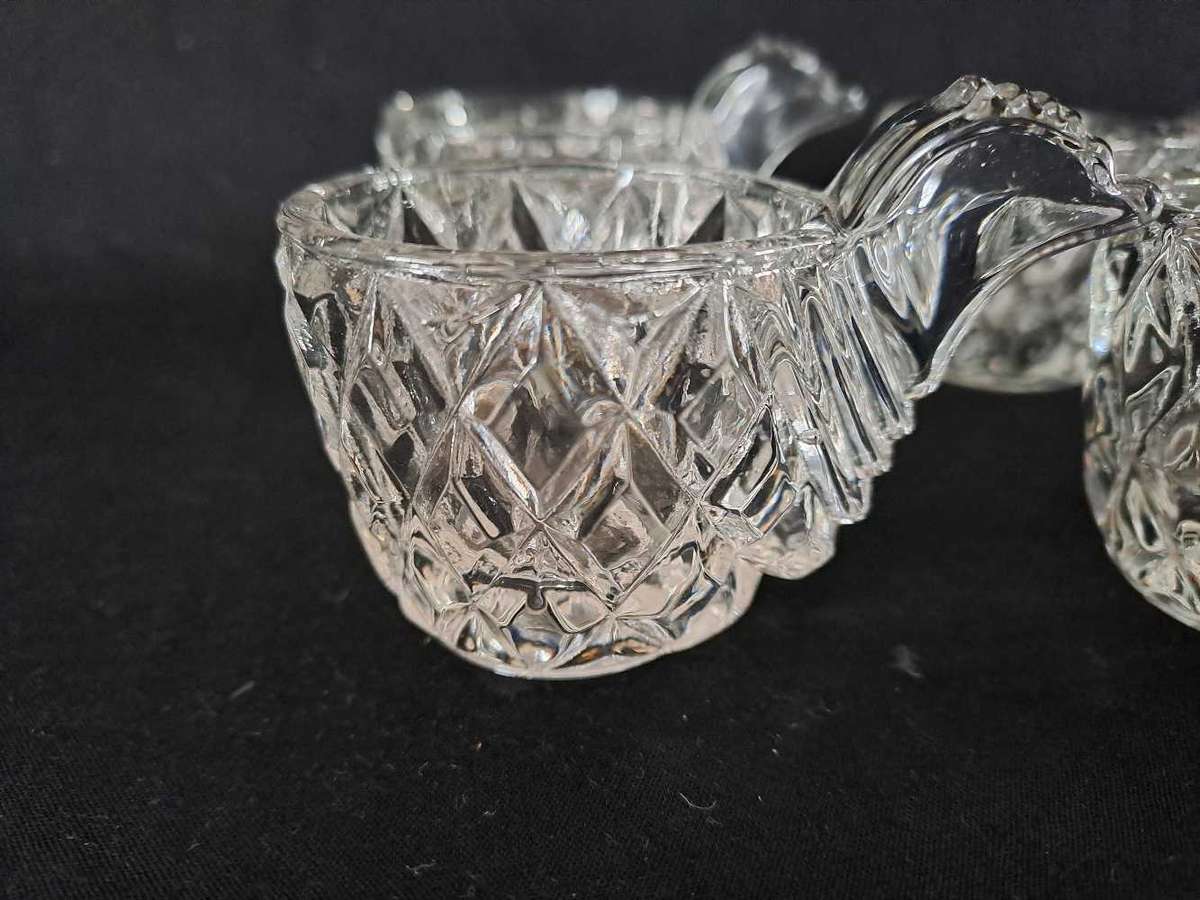 4 x Vintage eggs cups