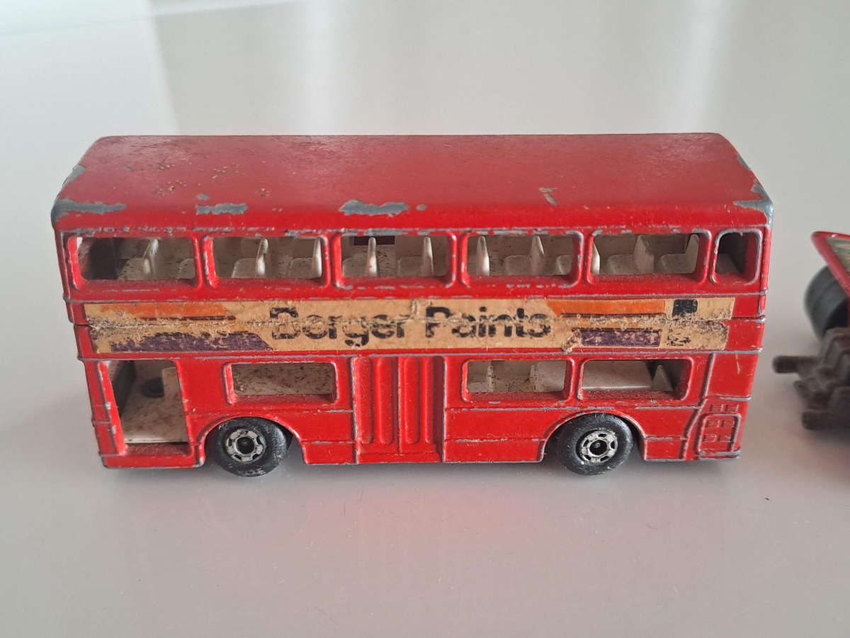 2 x Matchbox collectable cars