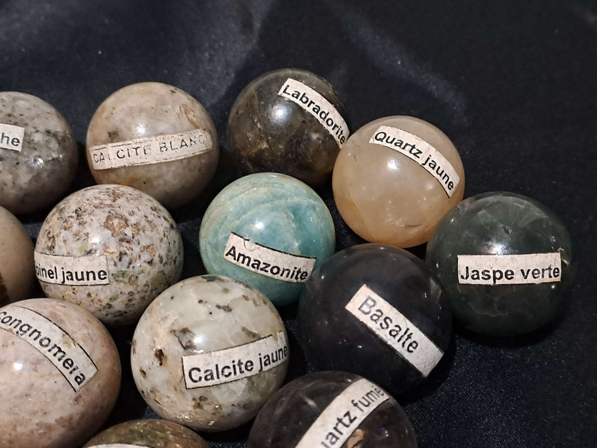 18 different stone and gemstone marbles
