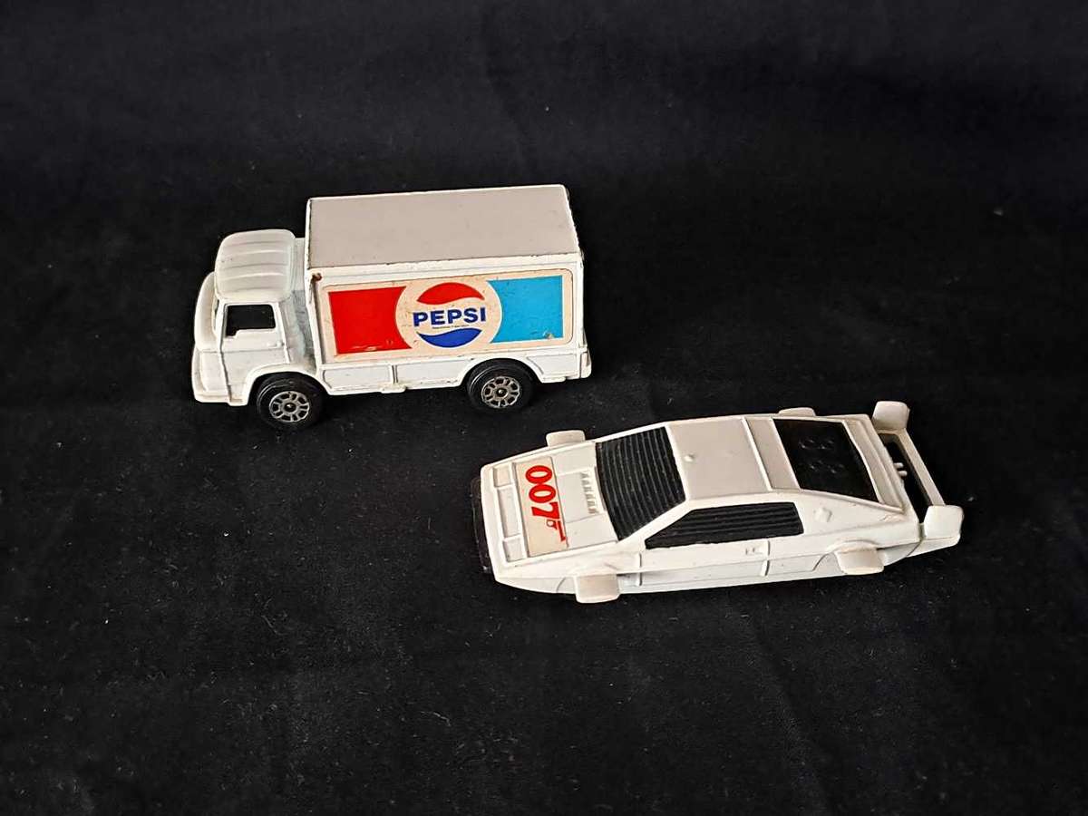 CORGI Juniors 1970s James Bond car and Leylands Pepsi Cola truck