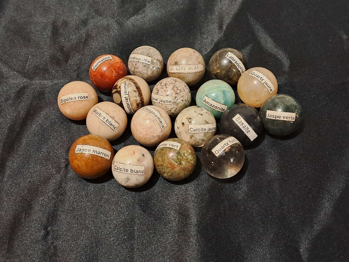 18 different stone and gemstone marbles