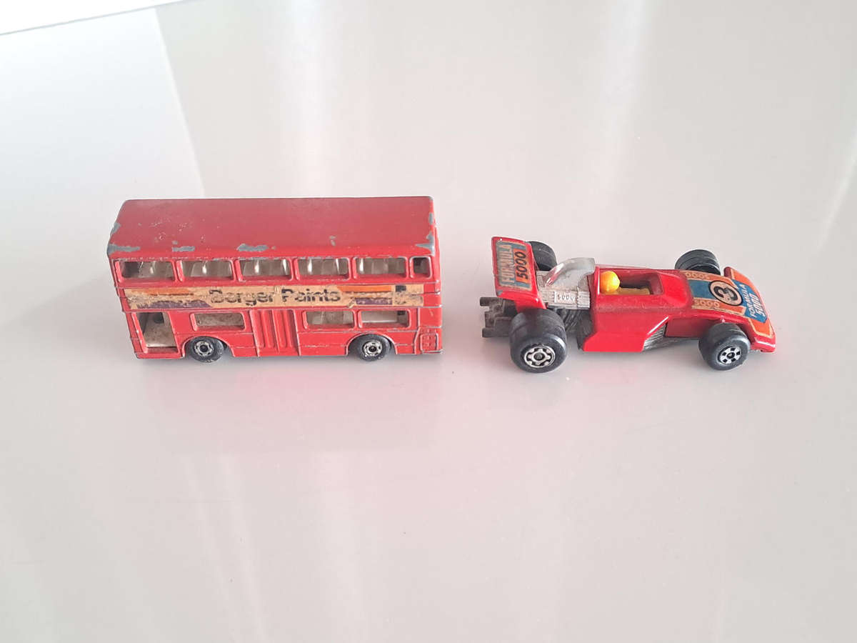 2 x Matchbox collectable cars