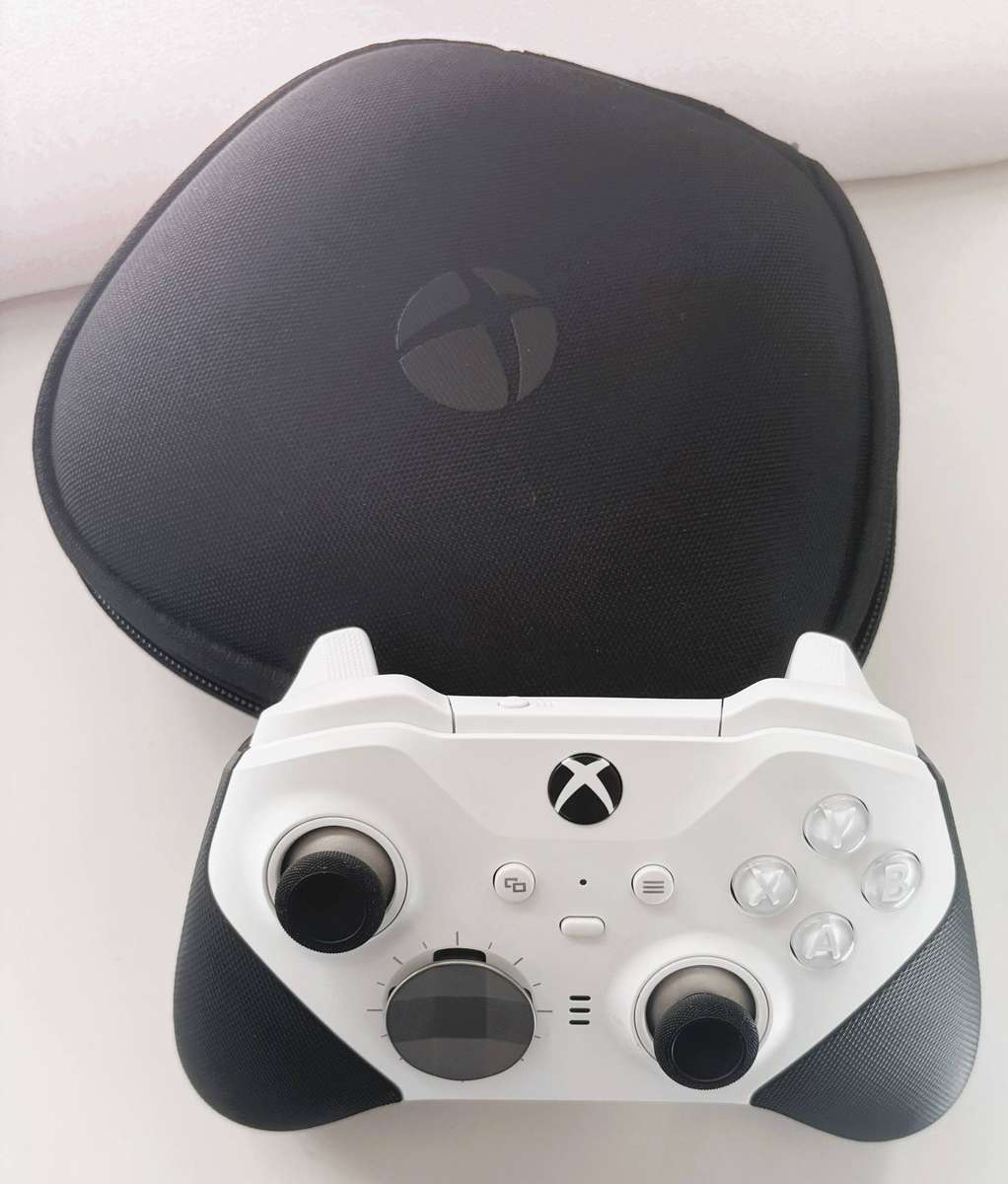 Xbox Elite Wireless Controller Series 2  Core