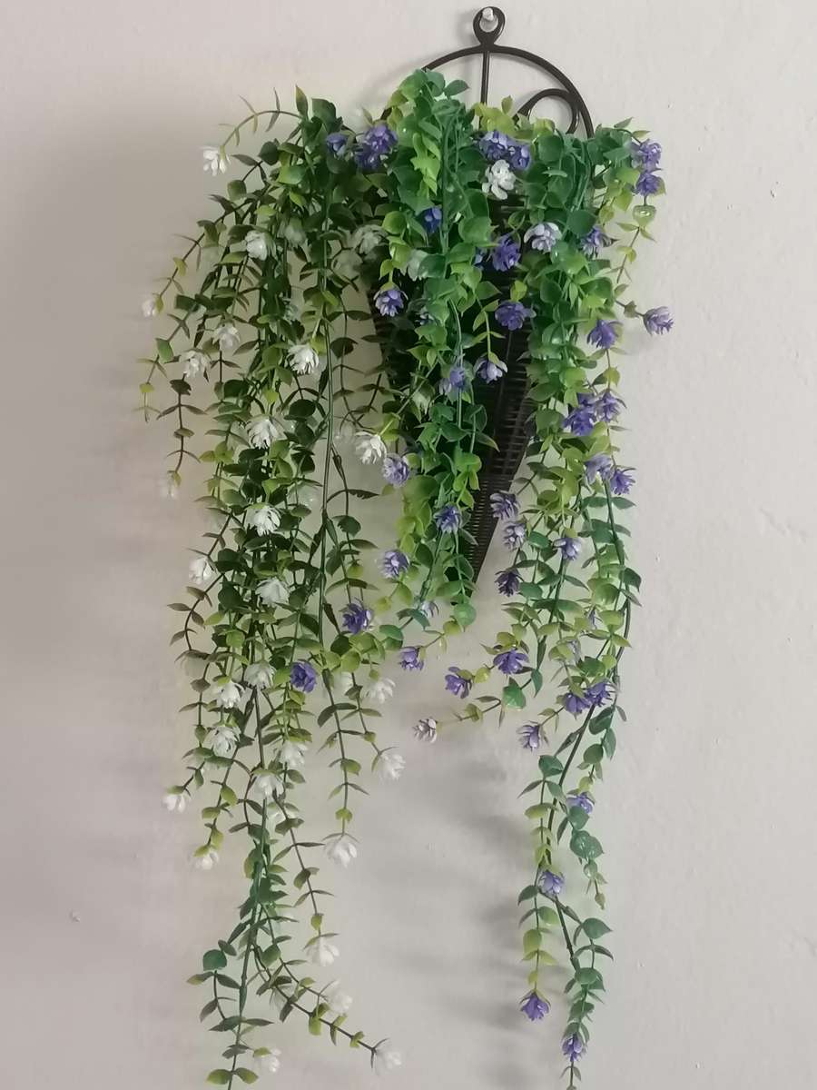 Artificial plant in beautiful in Creative Simulation Hanging Vase Flower Basket