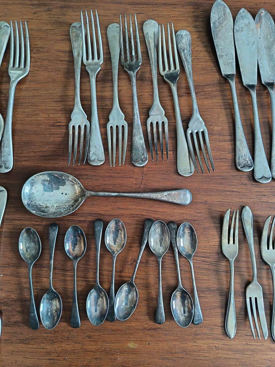 74 PC VINTAGE EPNS CUTLERY