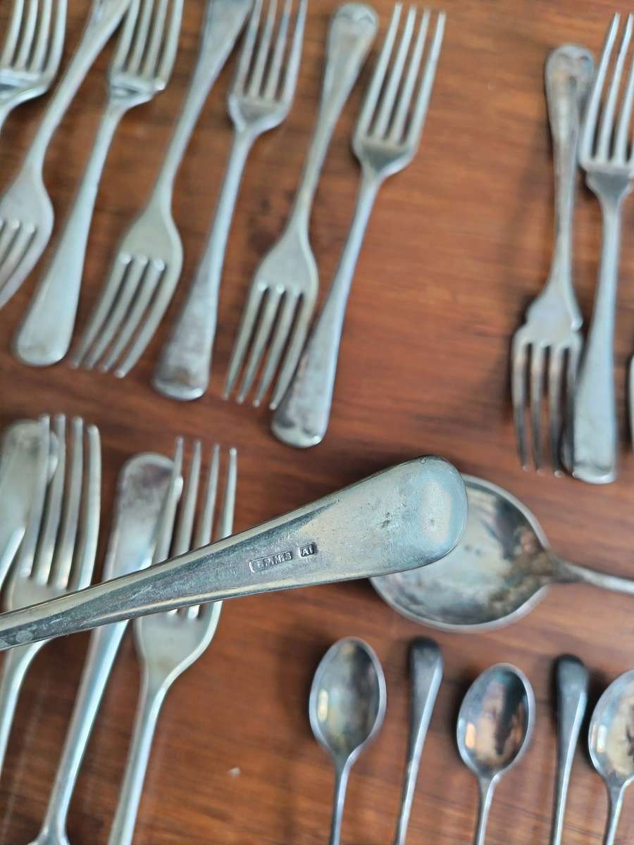 74 PC VINTAGE EPNS CUTLERY