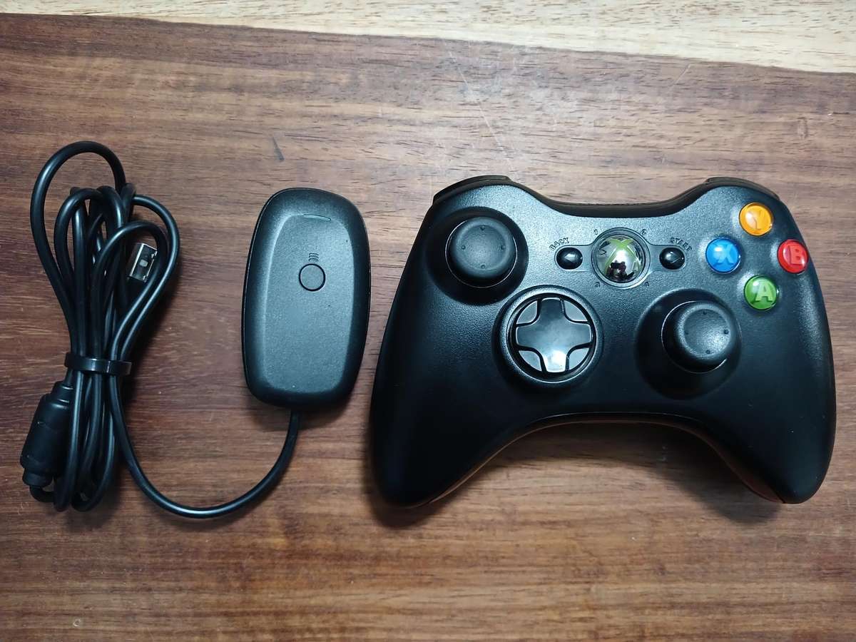 Original Xbox 360 Wireless Controller + USB Wireless PC Dongle