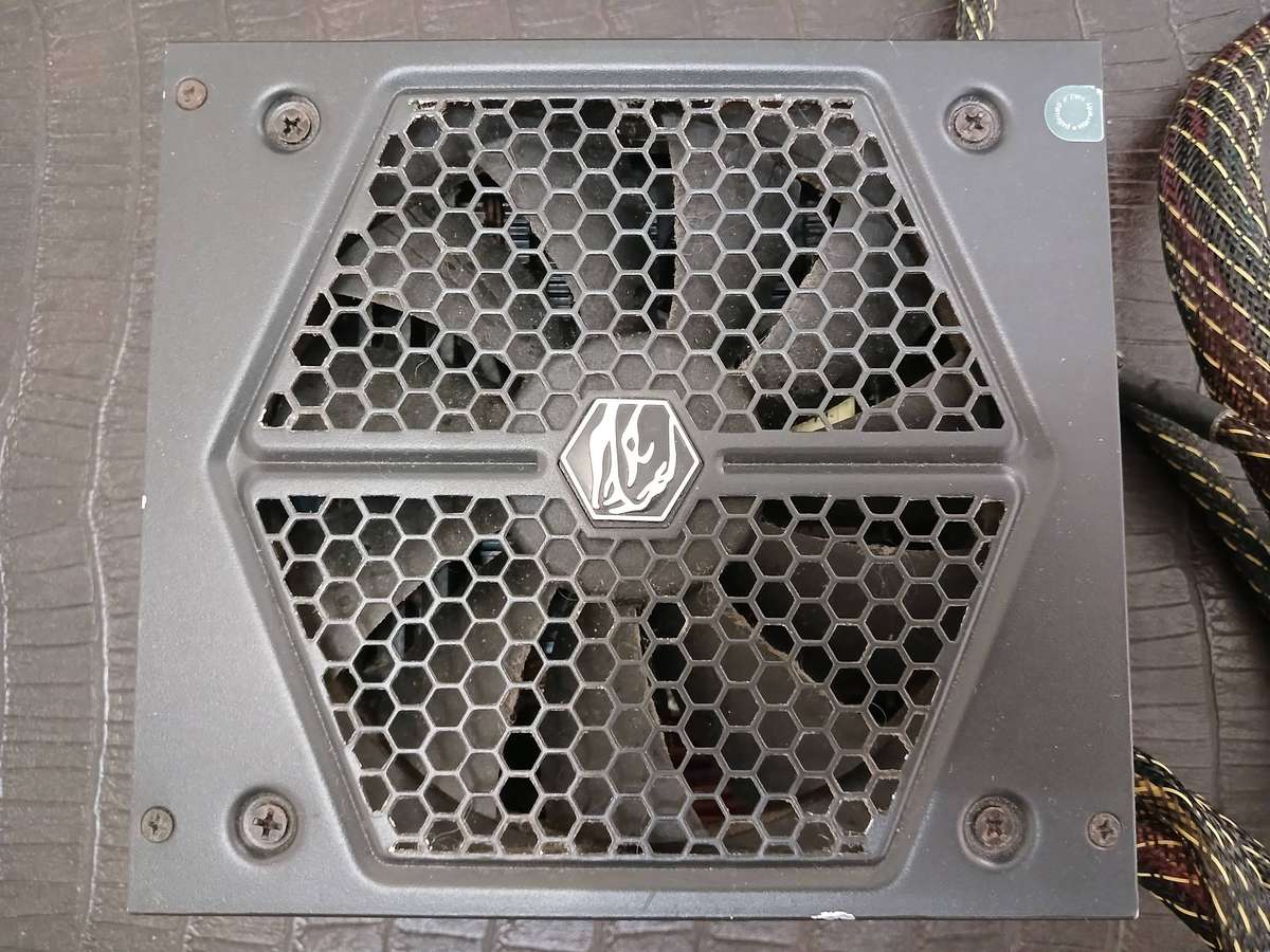 Raidmax 1000W 80+ Gold PSU