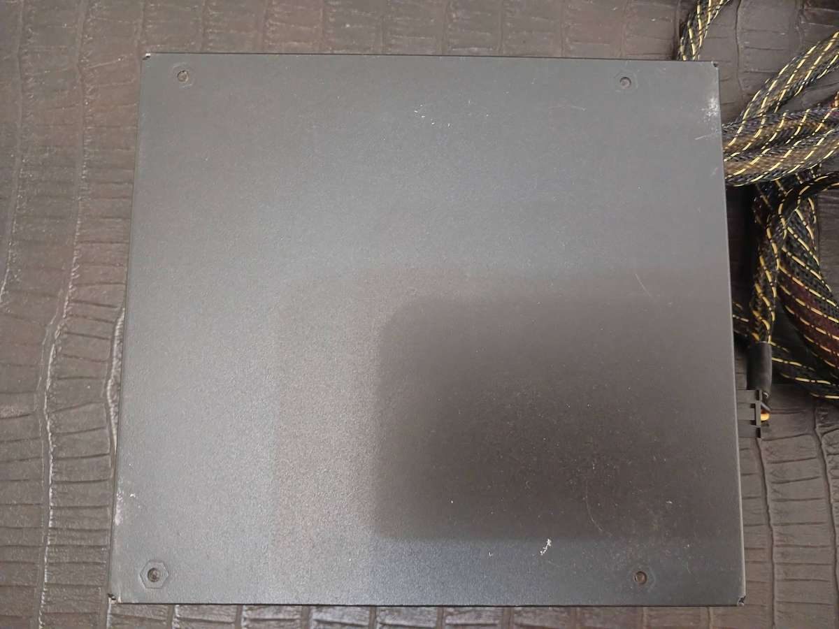 Raidmax 1000W 80+ Gold PSU