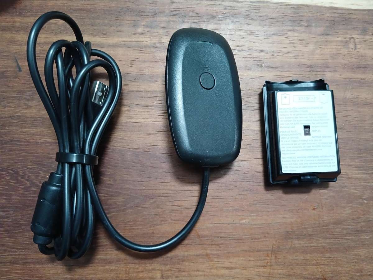 Original Xbox 360 Wireless Controller + USB Wireless PC Dongle