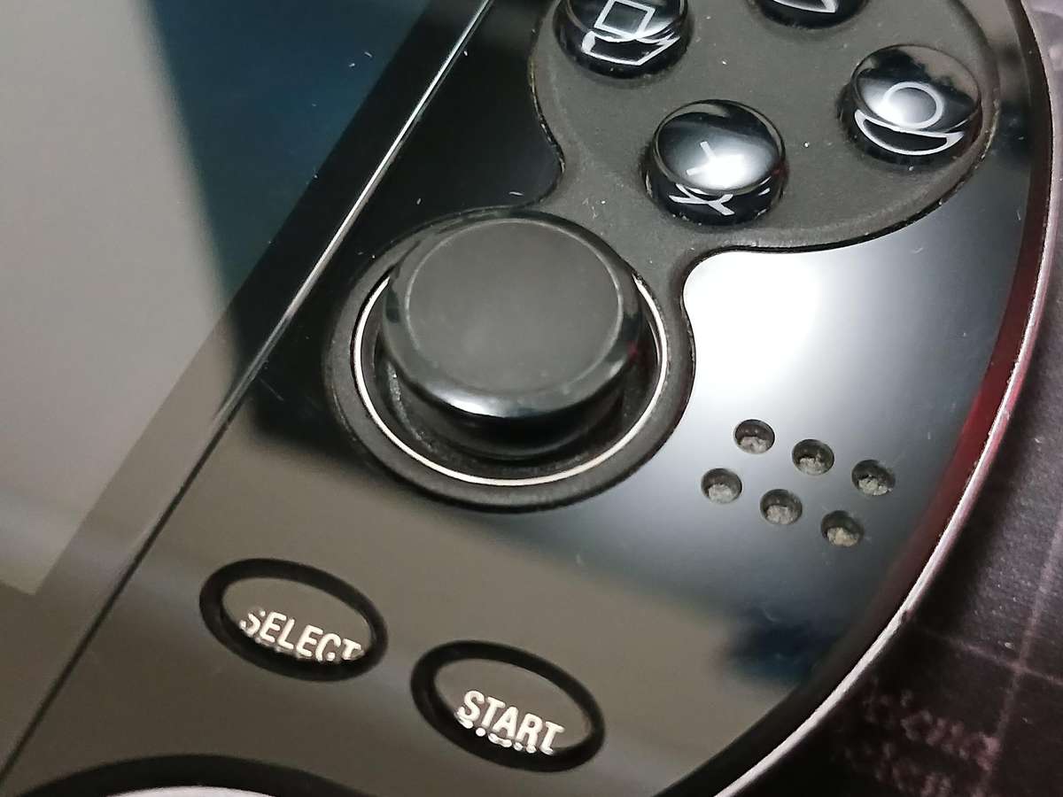 PlayStation VITA OLED (PCH-1104) - Very good condition