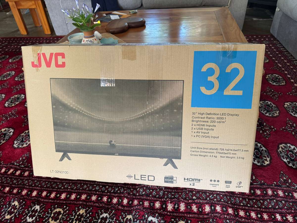 JVC 32" TV LT-32N3100 (Perfect condition in the box)