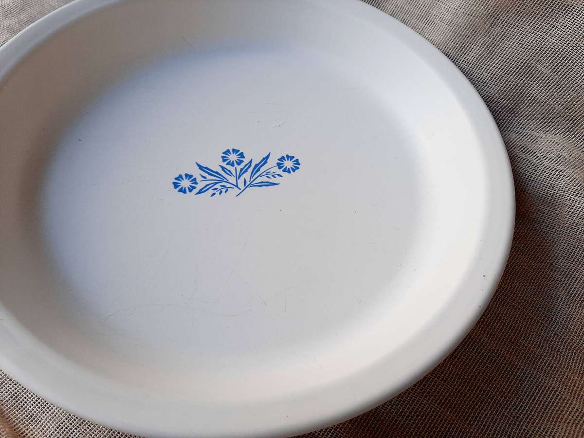 Corningware pie dish 24cm diameter
