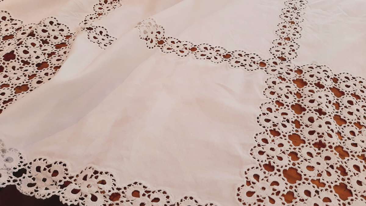 White linen tablecloth with crochet inserts - 105 x 105 cm