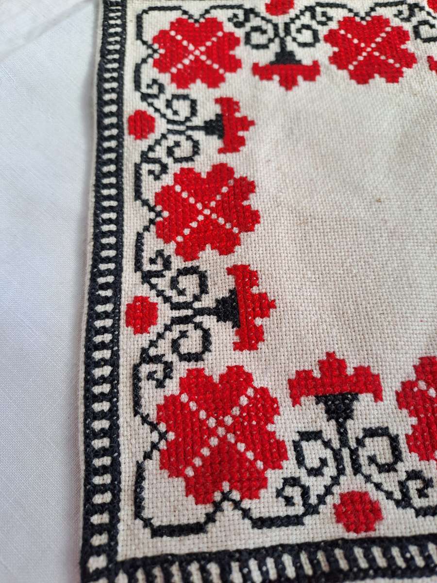 Pretty embroidered mat - colourful red cross stitch work - 18x18cm