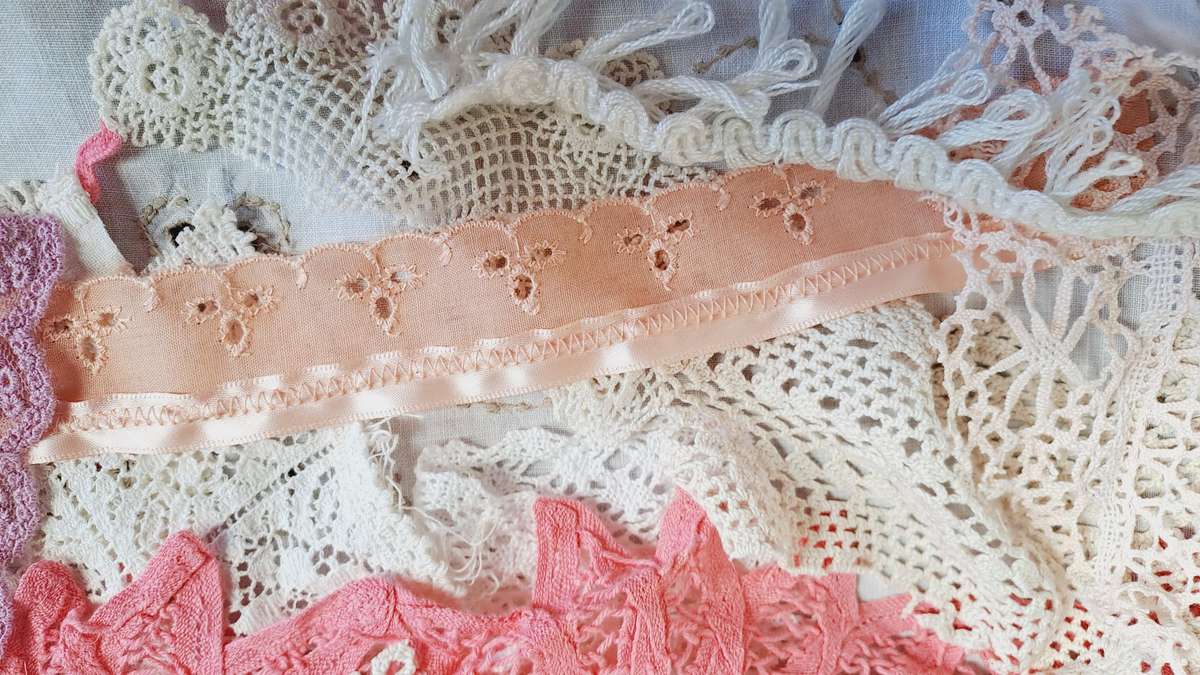 Surprise bundle of lace and trim scraps