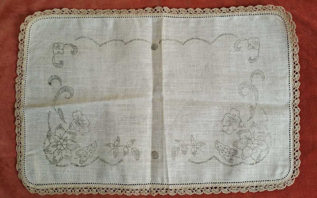 Stamped linen  tray cloth to embroider