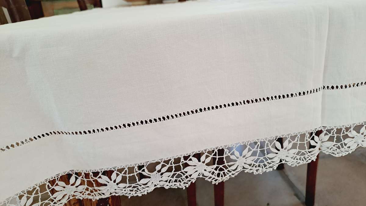 Small linen tablecloth with delicate lace border- marks - 108 x 112 cm