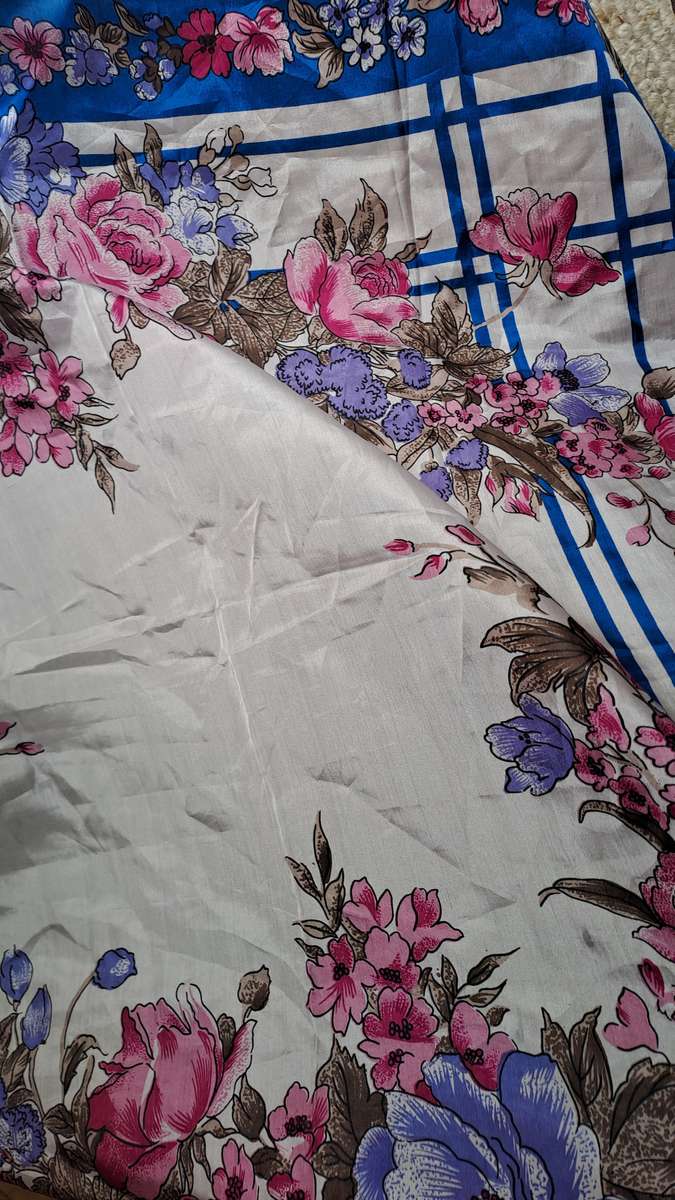 Silk scarf, made in China, 80 x 80cm - good condition