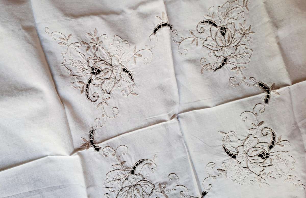 Small, cream embroidered cotton tablecloth - 80 x 80 cm