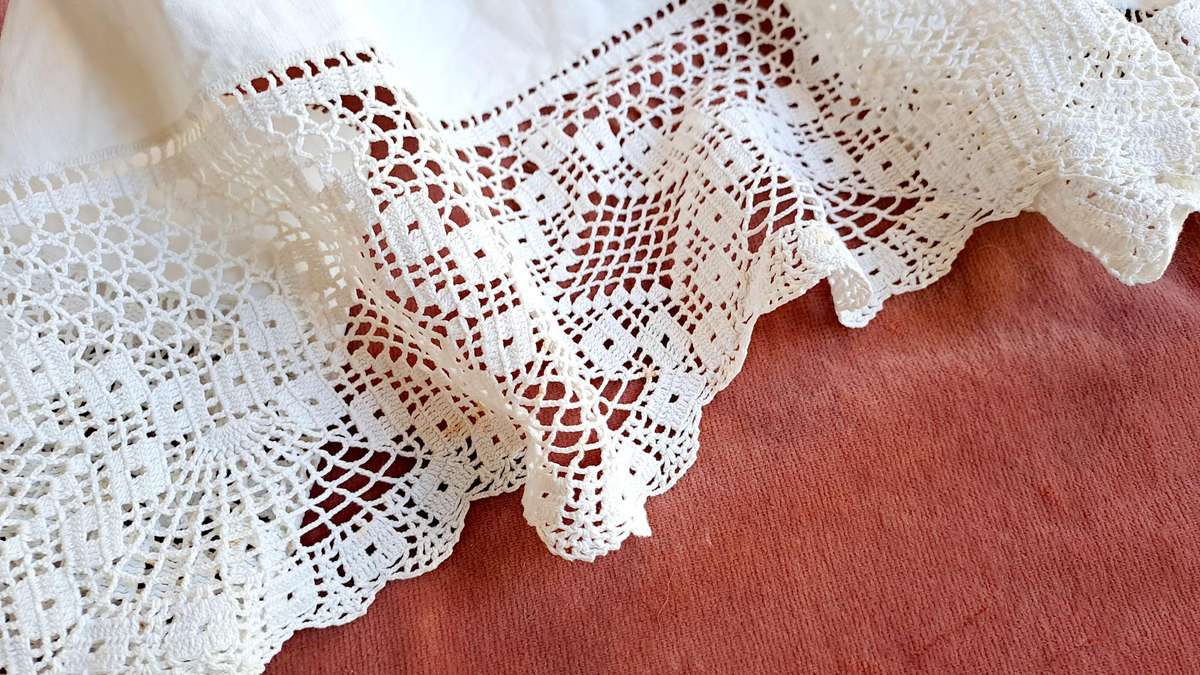 Salvaged crochet edging - white 83cm x 10 cm