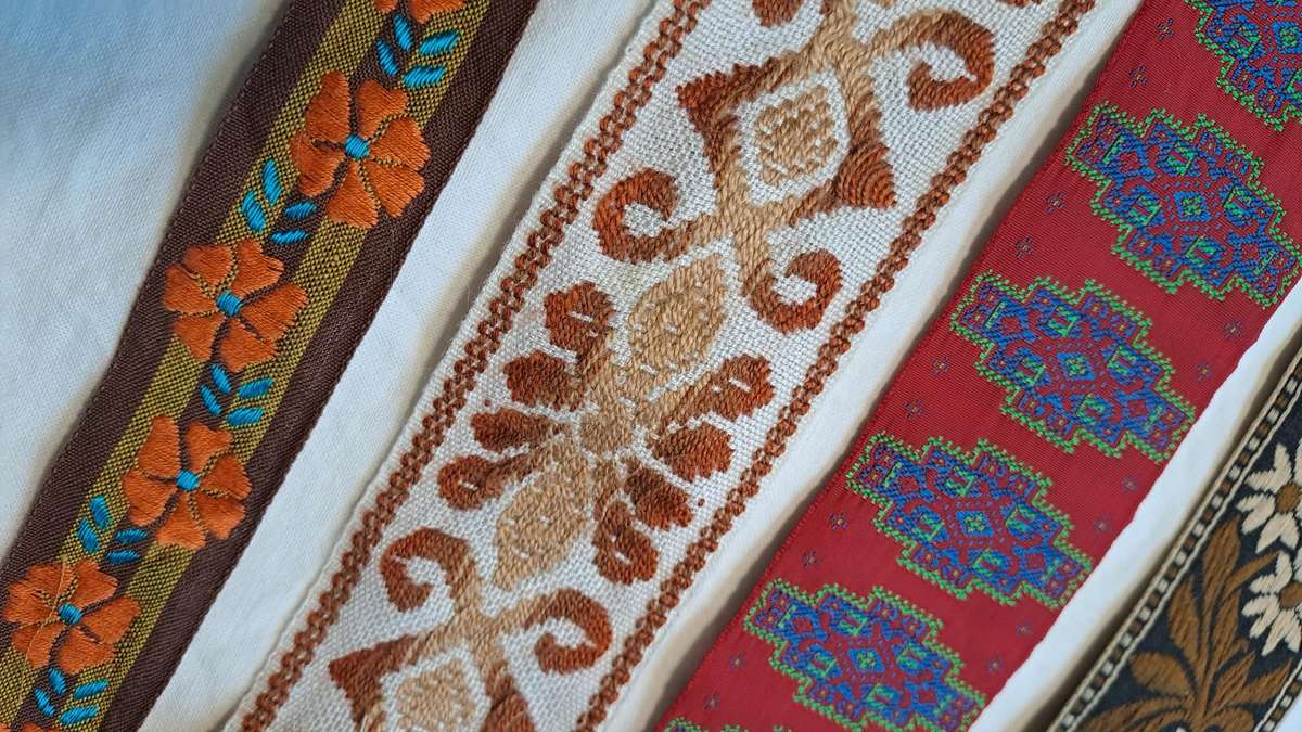 Vintage braid  off cuts