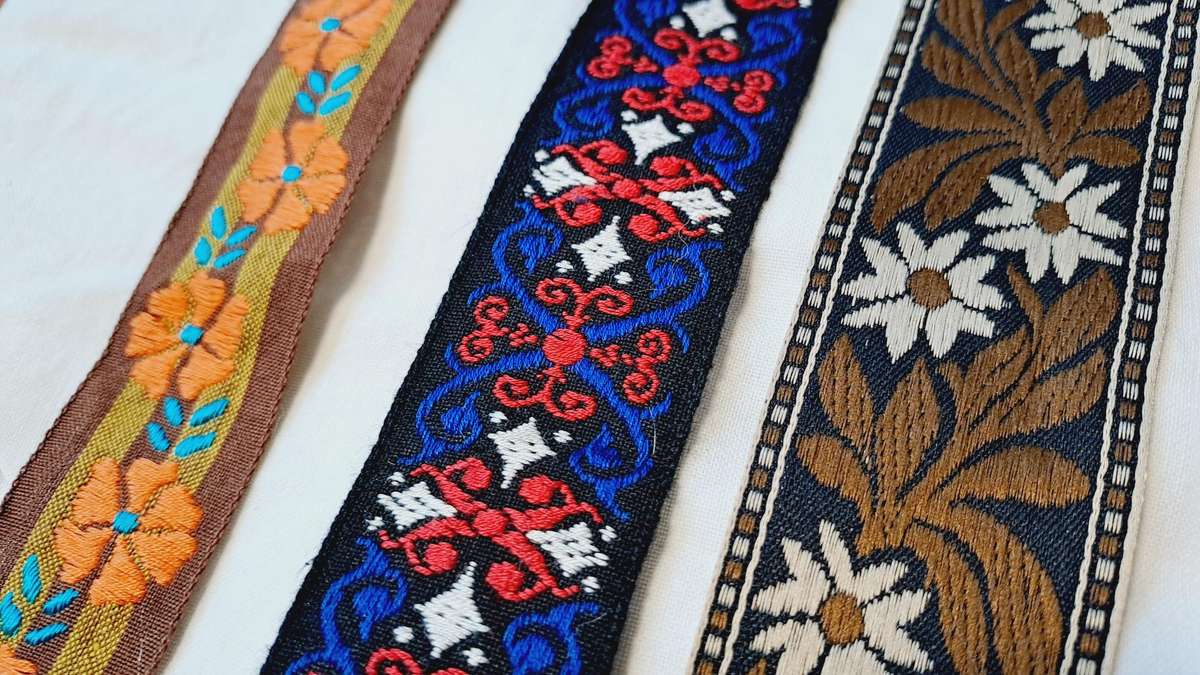 Vintage braid  off cuts