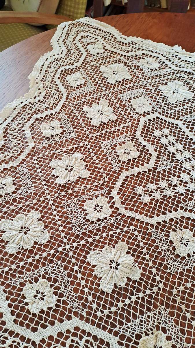 Small handknotted lace tablecloth -beige - square -  82 x 82cm