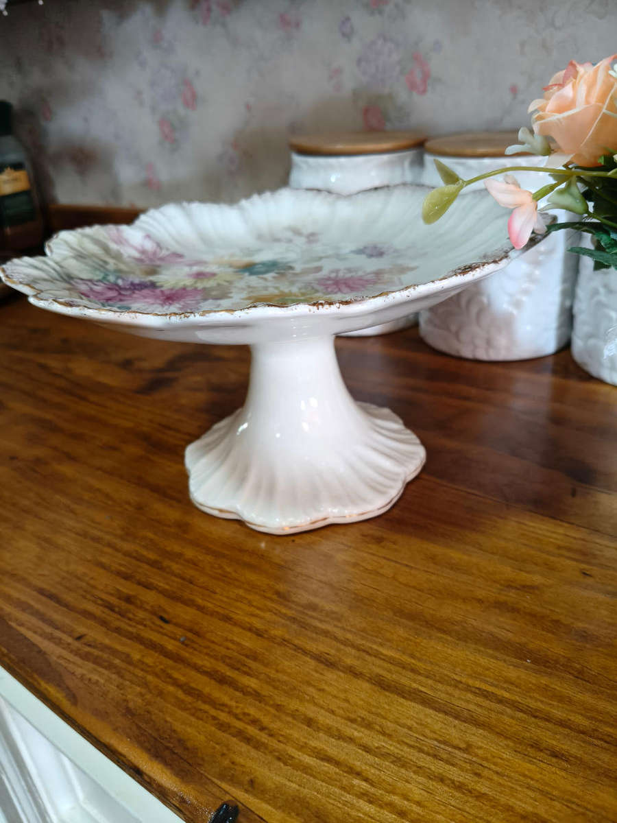 Franz Anton Mehlem Cookie server/cupcake Stand