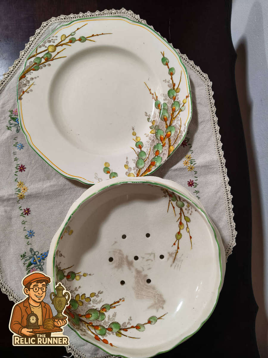 Vintage Art Deco Crown Ducal "Pussy Willow" Salad Drainer Bowl - Made in England (Pattern 379)