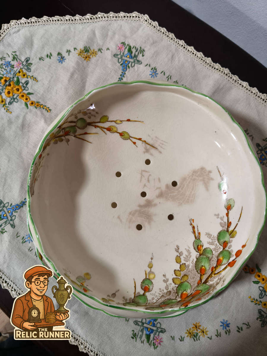 Vintage Art Deco Crown Ducal "Pussy Willow" Salad Drainer Bowl - Made in England (Pattern 379)