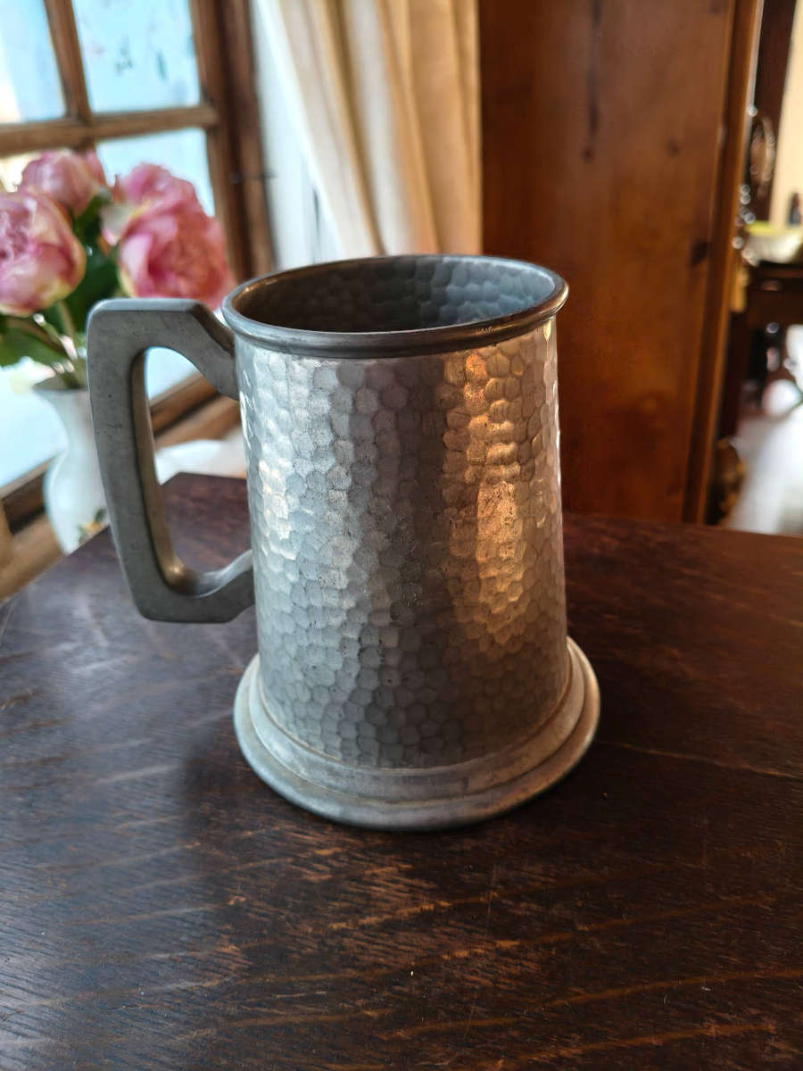 Vintage Viners English Pewter Tankard  Hammered Finish  Sheffield England