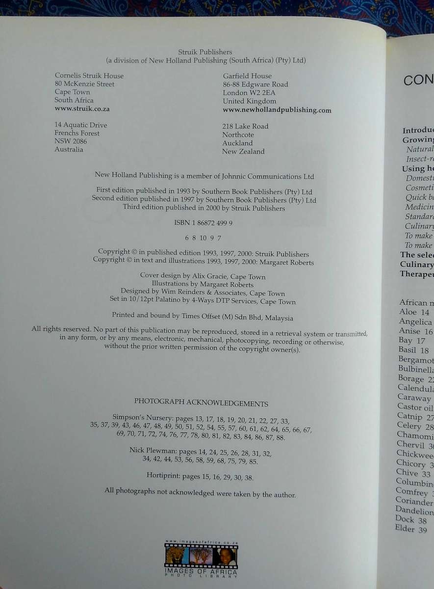 A - Z of Herbs by Margaret Roberts