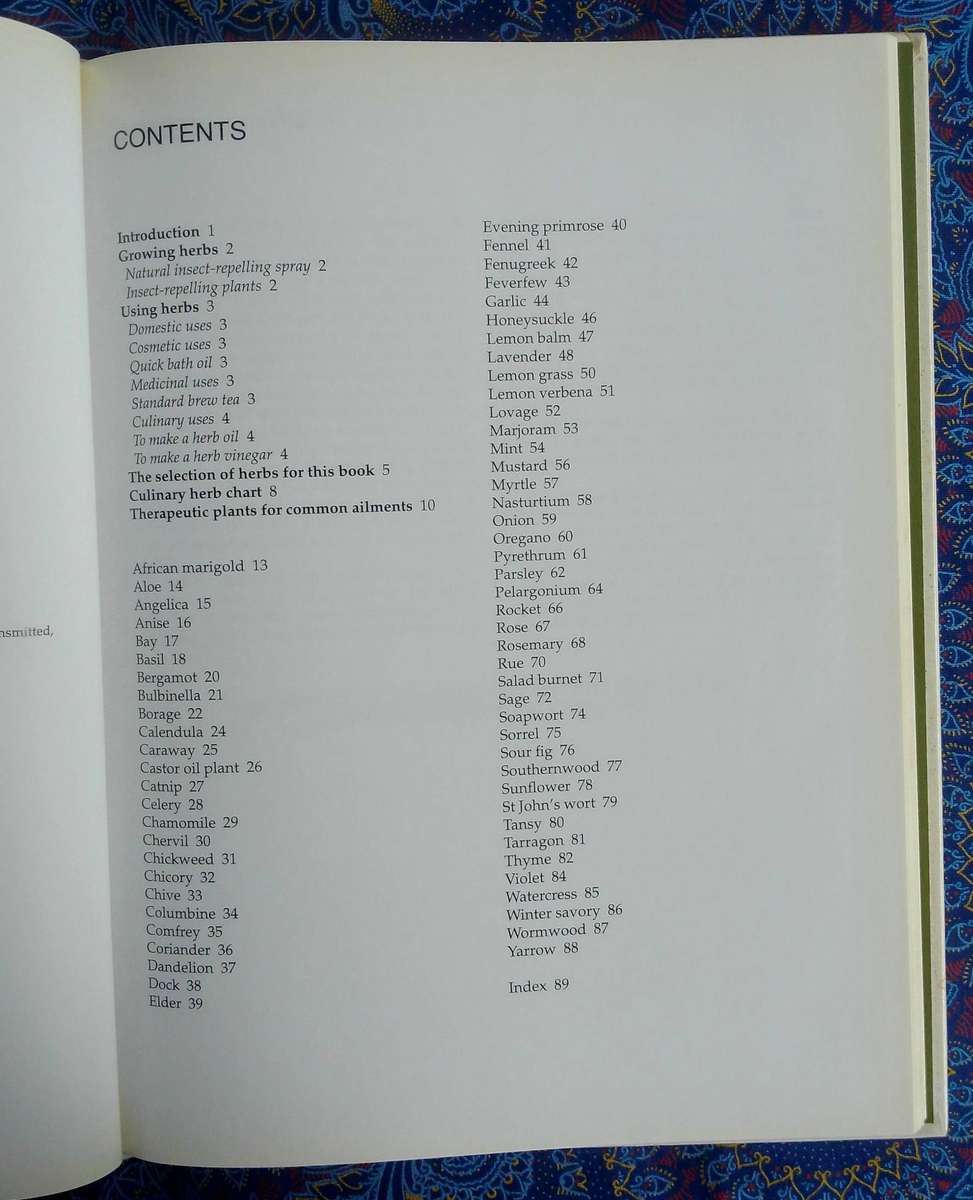 A - Z of Herbs by Margaret Roberts