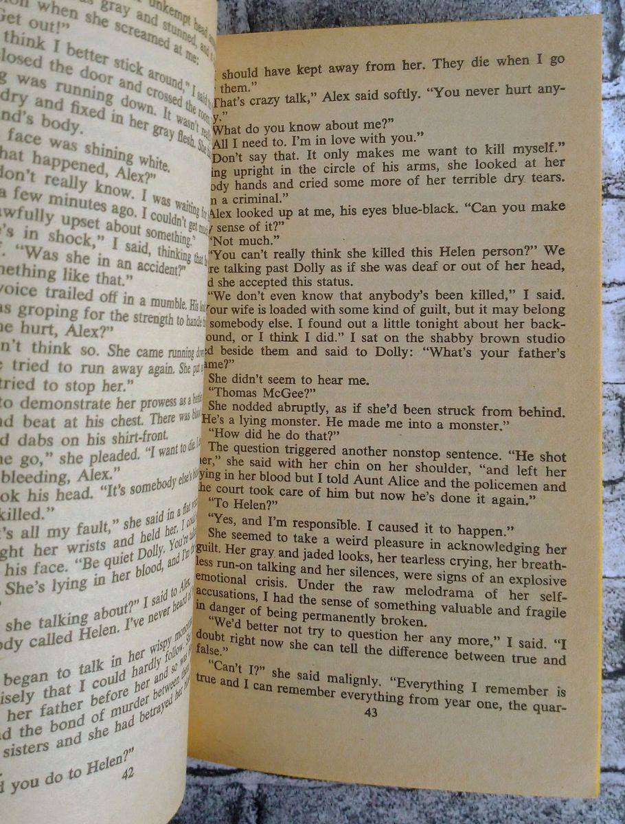 The Chill by Ross Macdonald